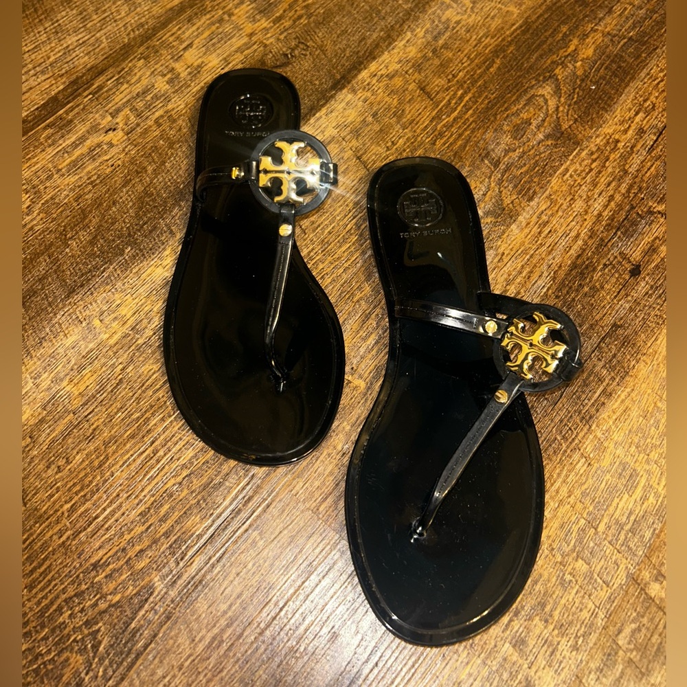 Tory Burch Black Miller Jelly Sandals Size 8 Gold Logo Thong
